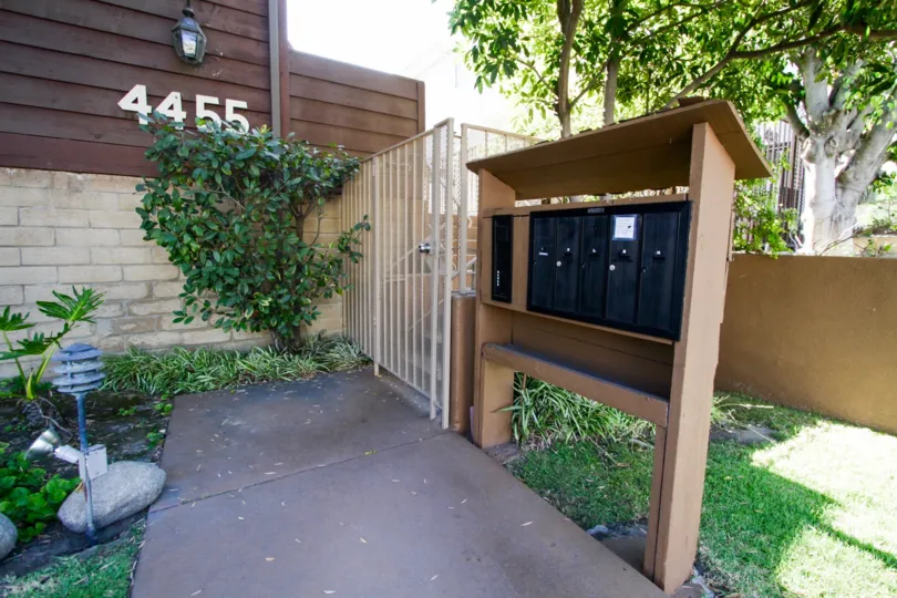 The sidewalk to the side of 4455 Fulton Ave in Sherman Oaks