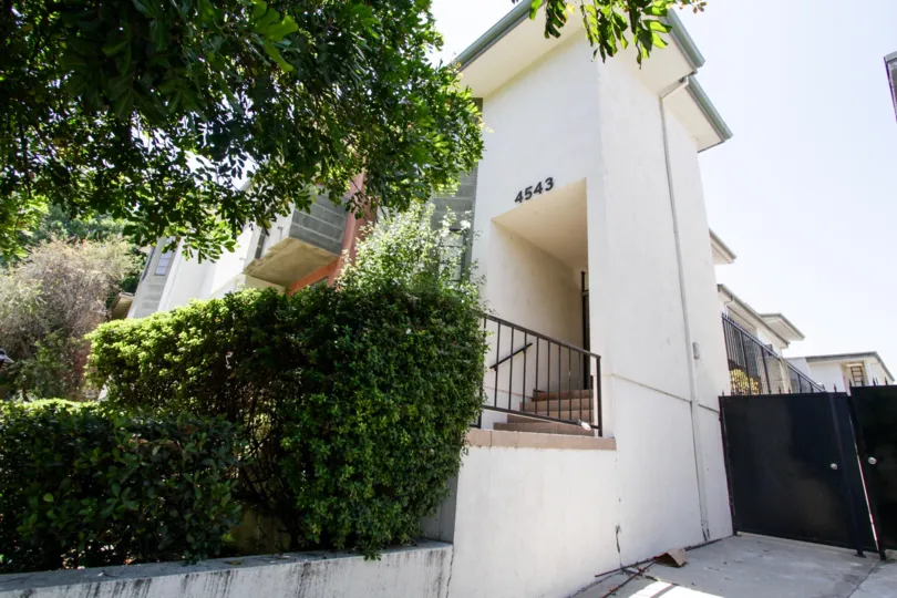 The side entrance into 4543 Willis Ave