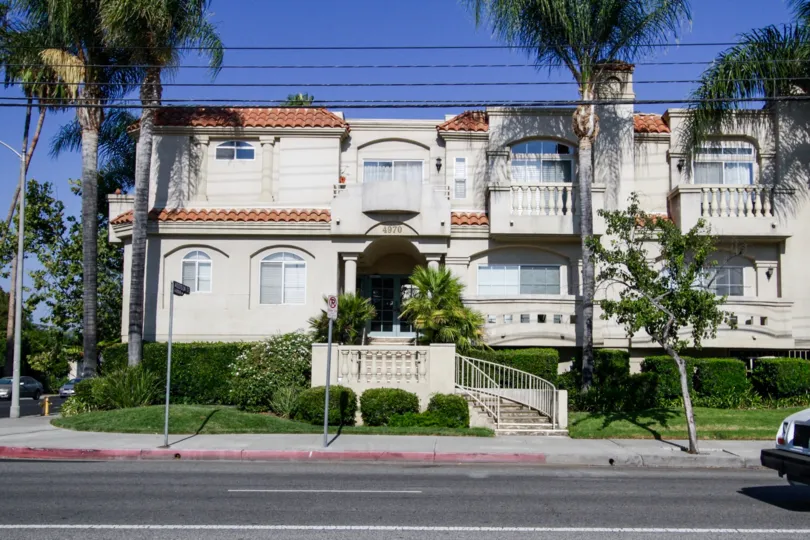 The architecture of 4970 Kester Ave