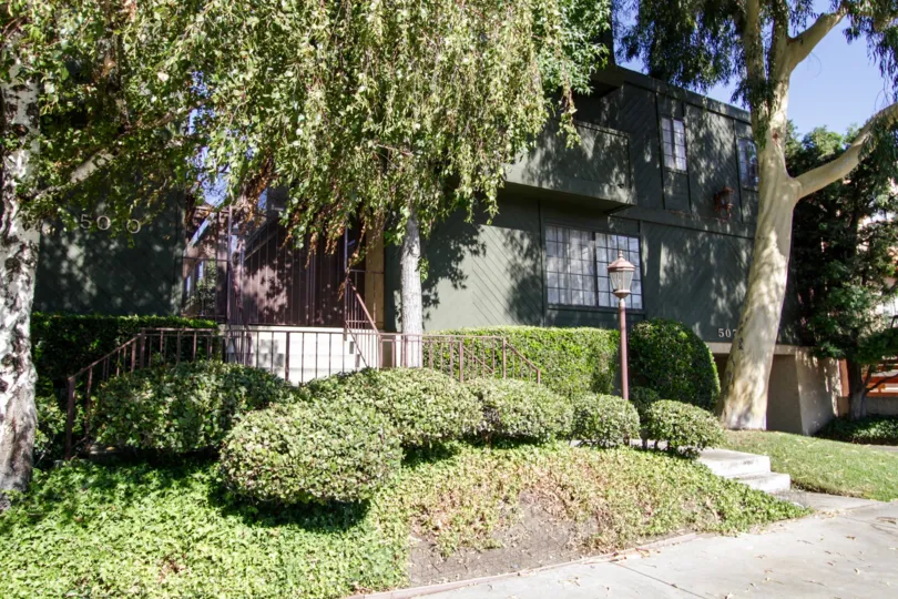 The landscaping around 5070 Kester Ave in Sherman Oaks