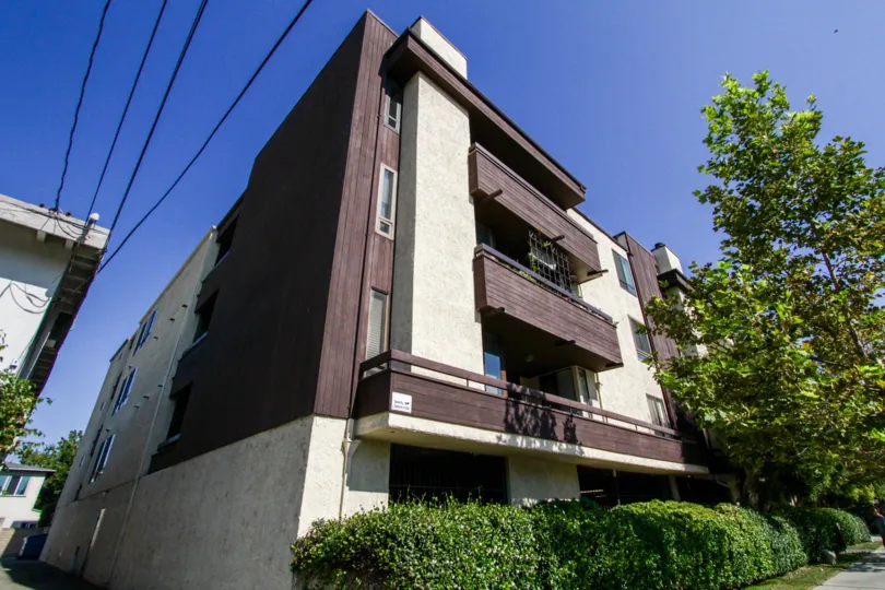 The Andover Court building in Sherman Oaks
