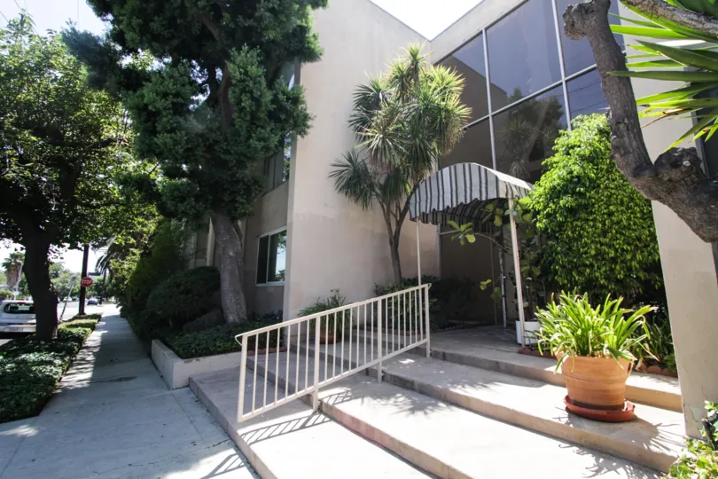 The stairs up to the entrance of the Chandler House