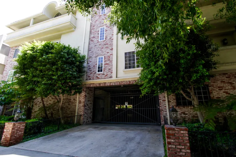 The drive into the parking facility at Chateau Oaks