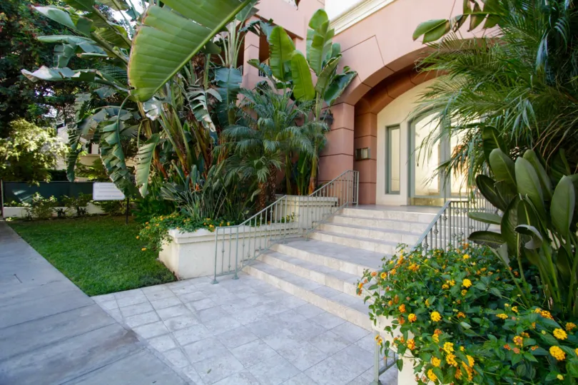 The doors into Continental at Sherman Oaks