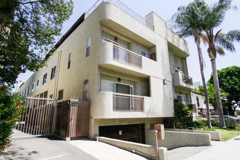 The side entrance into Dickens Condos