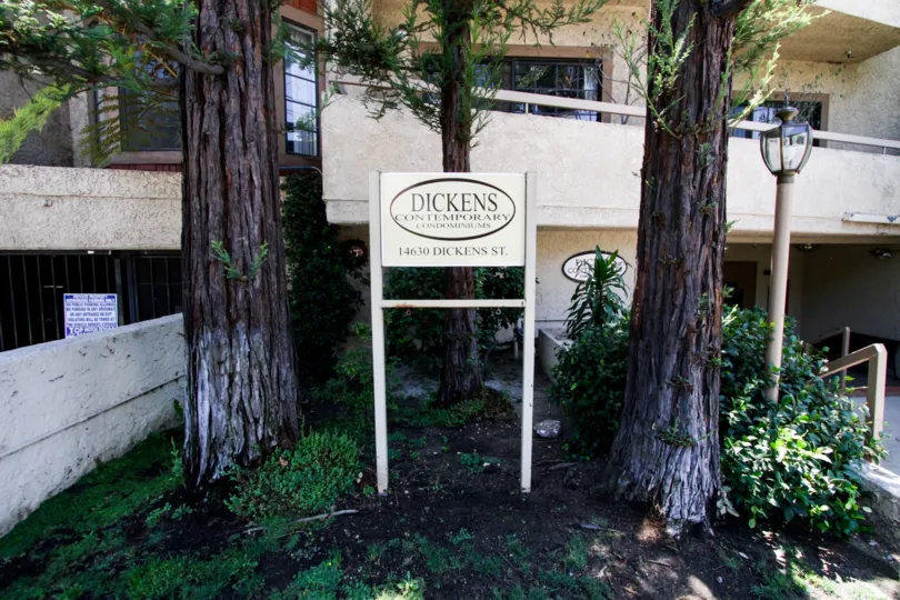 The sign welcoming you into the Dickens Contemporary