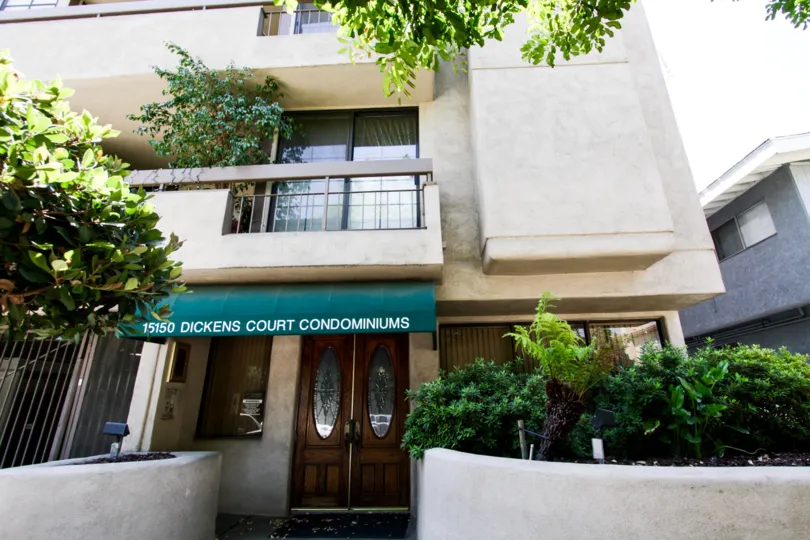 The double doors into Dickens Court Condominiumsin Sherman Oaks