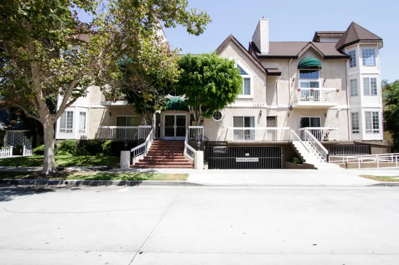 The Dickens Crest building in Sherman Oaks