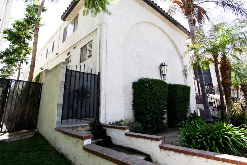 The Dickens Street Townhomes building in Sherman Oaks