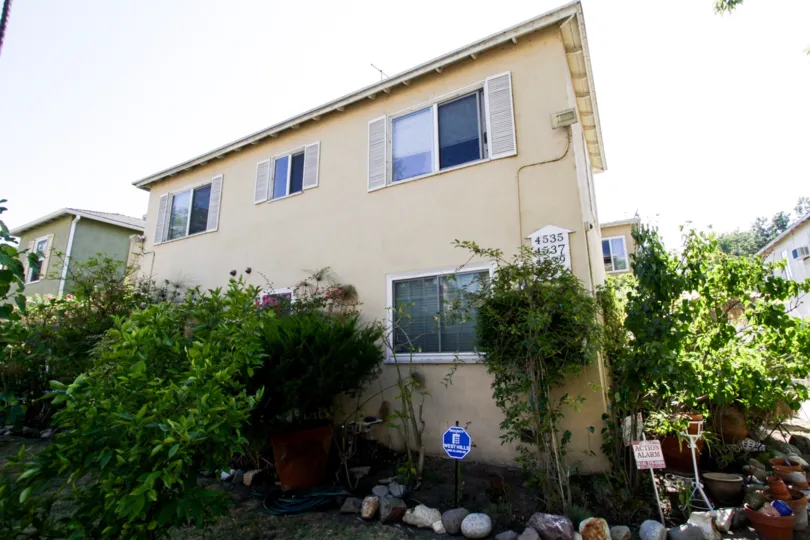 The architecture of the Fulton Manor in Sherman Oaks