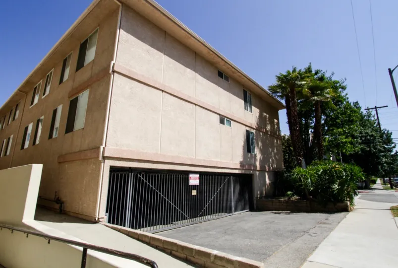 The gate into the parking area for Murietta Terrace