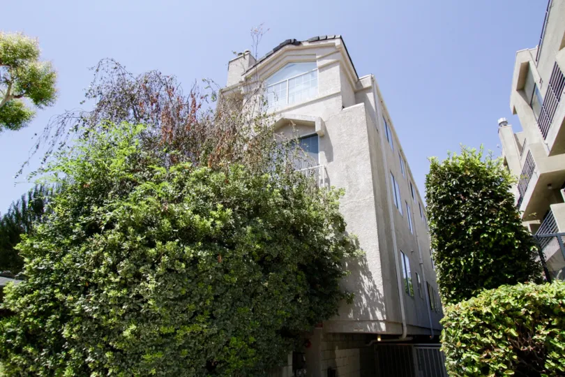 The Nobile House building in Sherman Oaks
