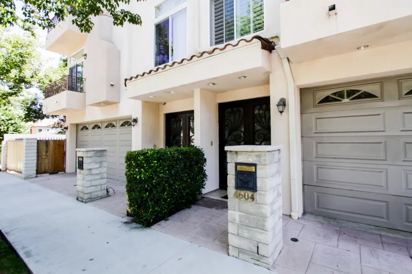 The entrance into Norwich Townhomes