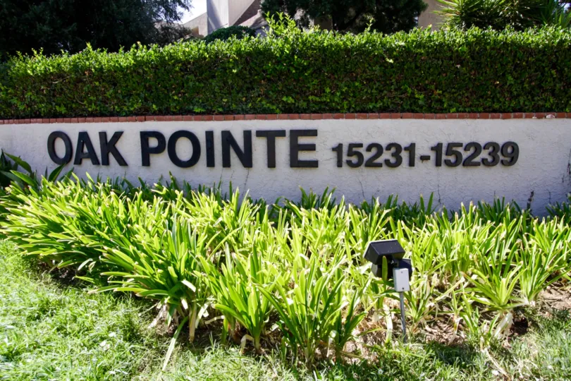 The sign upon arriving at Oak Pointe in Sherman Oaks