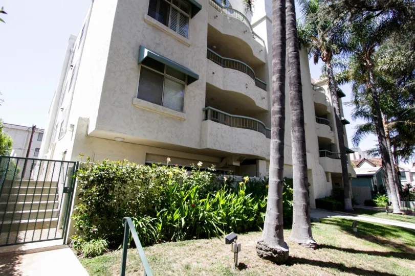 The balconies seen as San Tropez Villas in Sherman Oaks