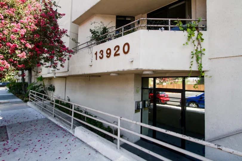 The address for Sherman Oaks Grand Villa in Sherman Oaks