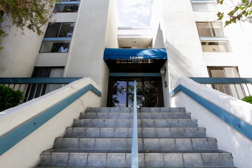 The entrance into Sherman Oaks Villas