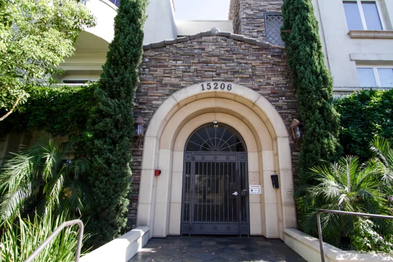 The entrance into Villa Trevi in Sherman Oaks