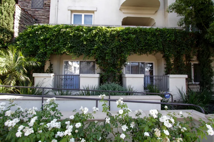 The walkway in front of the Villa Trevi in Sherman Oaks