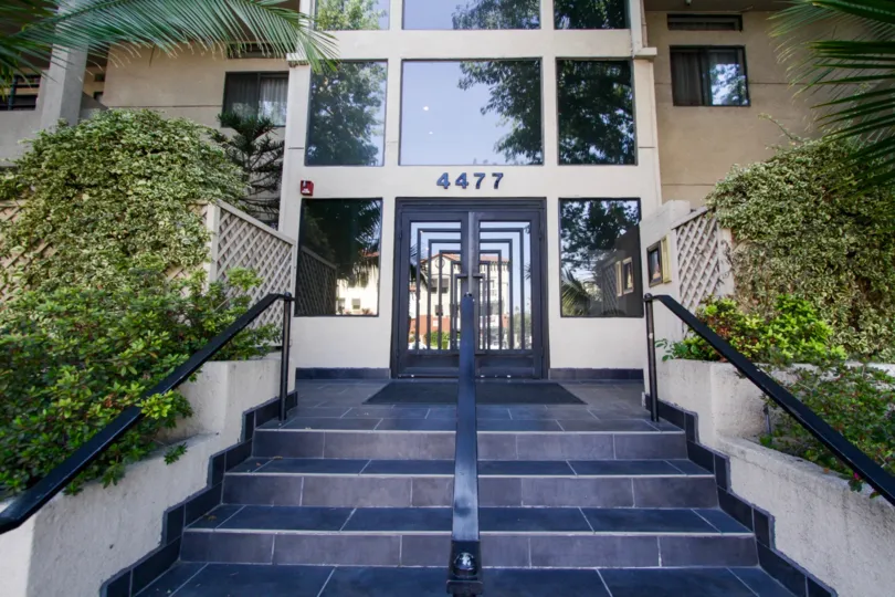 The entrance into Woodman Villas in Sherman Oaks