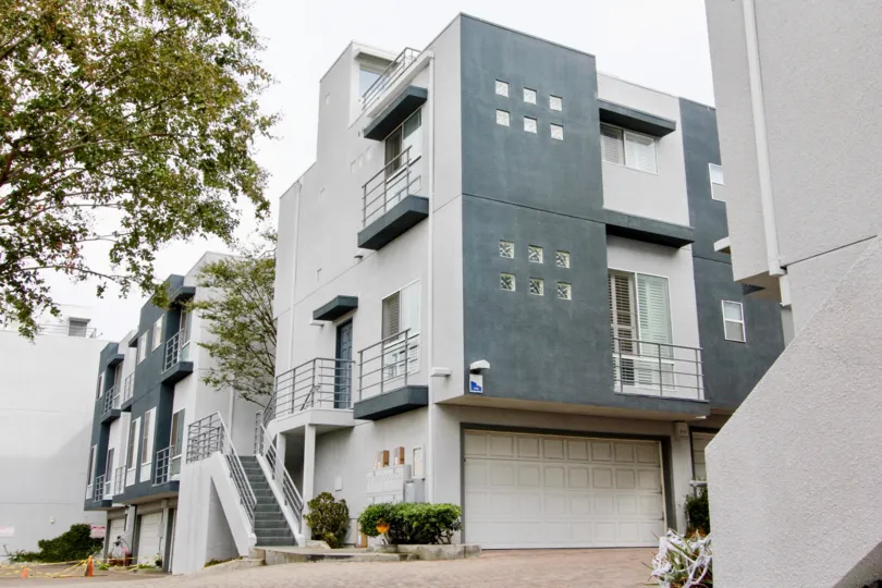 The balconies at City View Estates