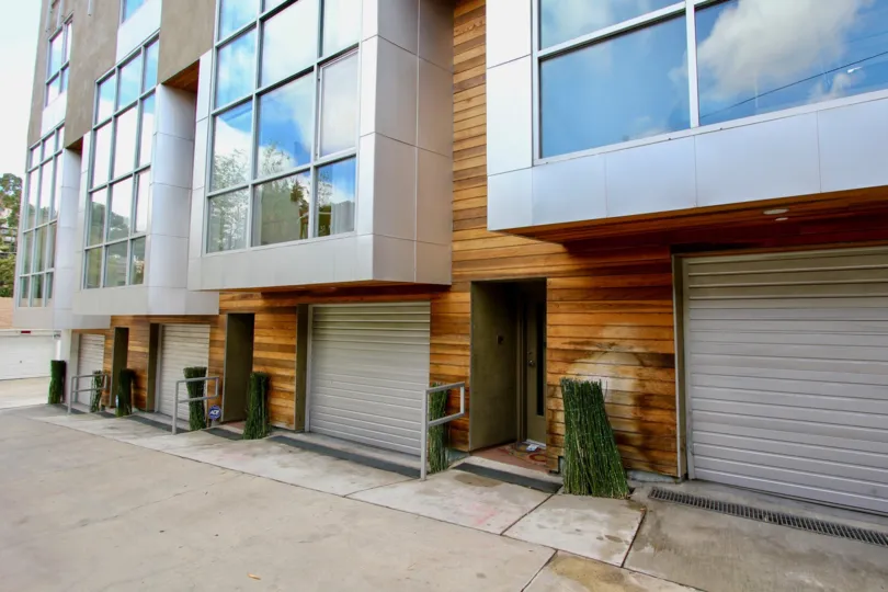 The entrance into Hyperion Lofts