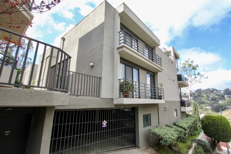 The balconies at Silverview II