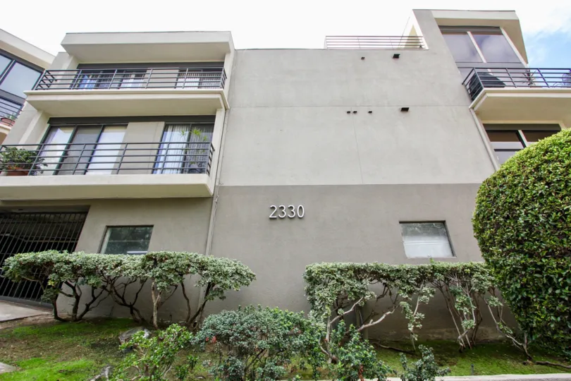 The address for Silverview II on the building in Silver Lake, California