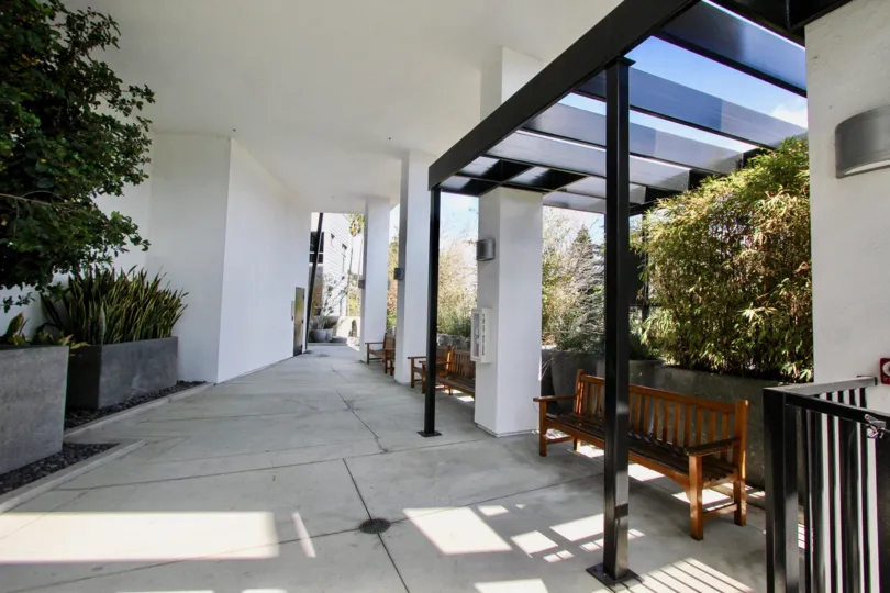 The walkway around Sunset Silver Lake Lofts