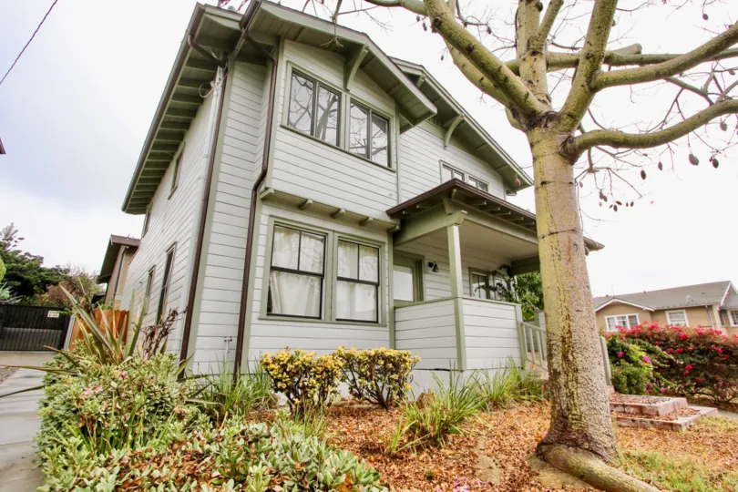 The view of Vandergrift Place in Silver Lake, California