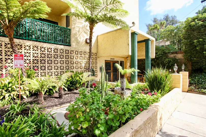 The landscaping around Waverly Terrace in Silver Lake, California