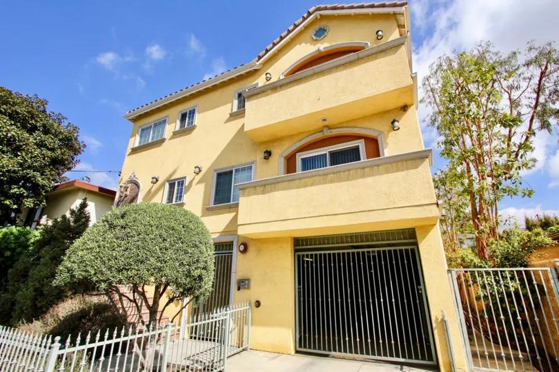 The parking at Wesmoreland Condos in Silver Lake, California
