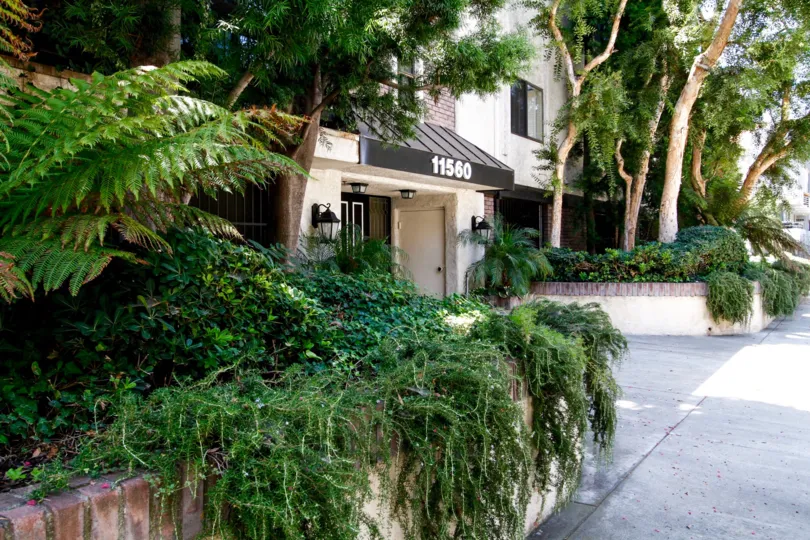The beautiful entryway seen at you walk into 11560 Moorpark St in Studio City