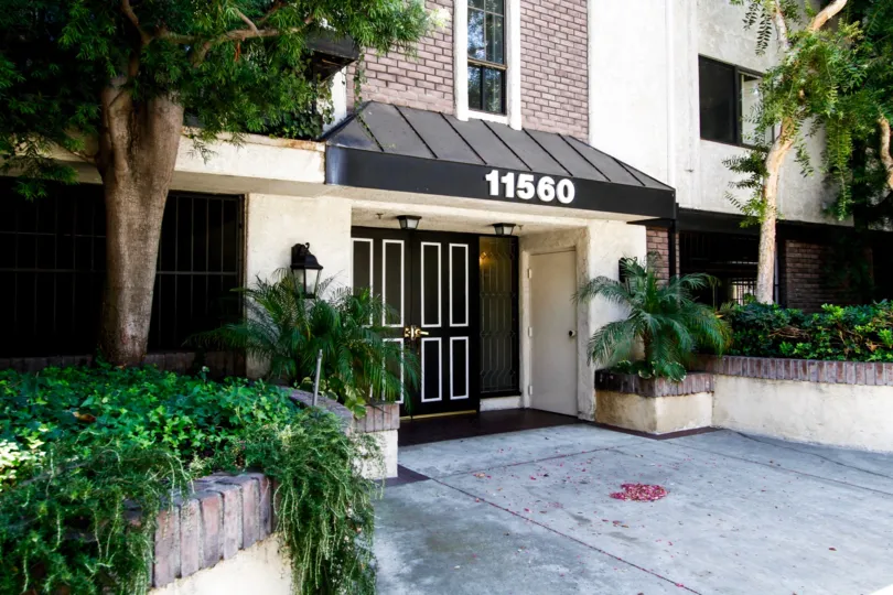 The address written above the entrance into 11560 Moorpark St