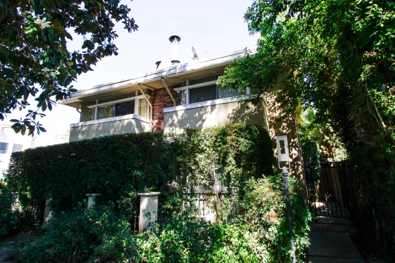 The balconies at 4312 Gentry Ave