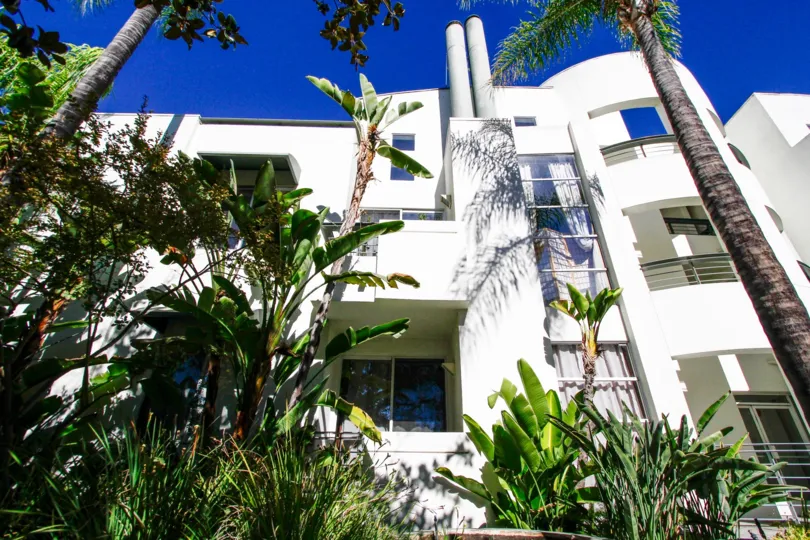 The beautiful architecture of 4326 Babcock Ave in Studio City