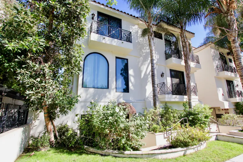 A sunny day at 4432 Gentry in Studio City, California