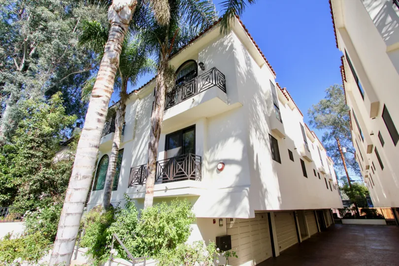 A sunny day at 4432 Gentry in Studio City, California