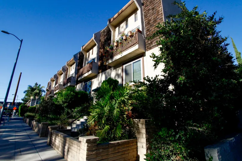 The units at 4660 Coldwater Canyon Ave in Studio City