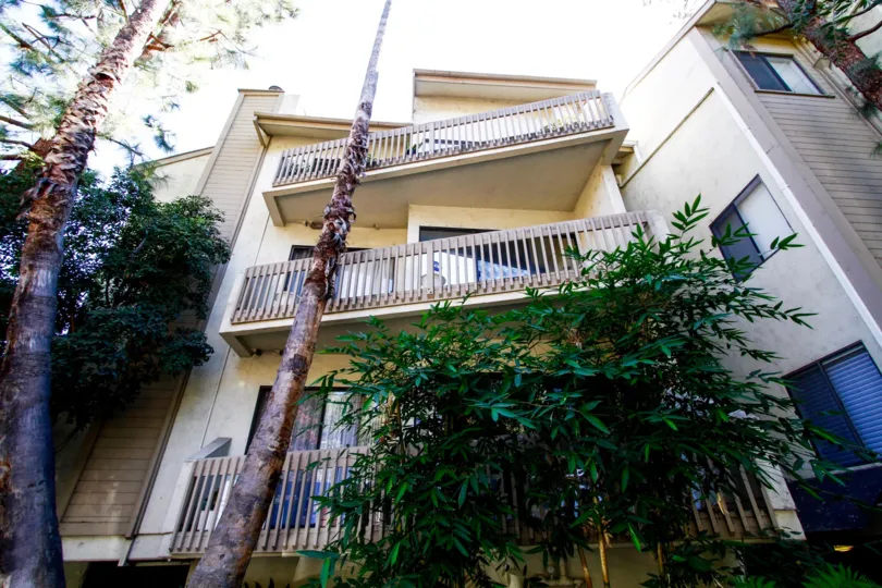 The Casa De Valleyheart building in Studio City