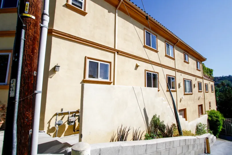 The Laurelwood Terrace building in Studio City
