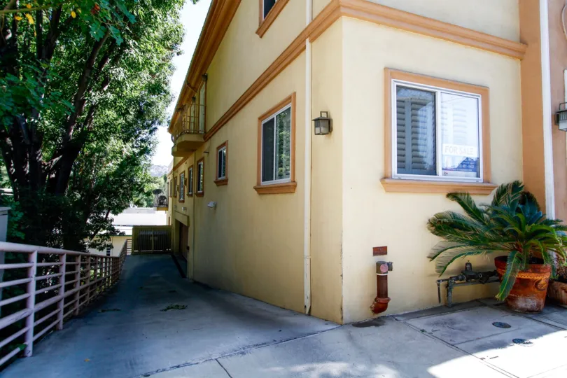 The sidewalk next to Laurelwood Terrace in Studio City