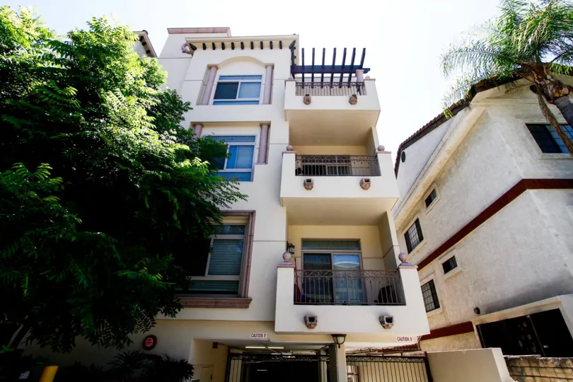 The balconies at Moorpark Meadows