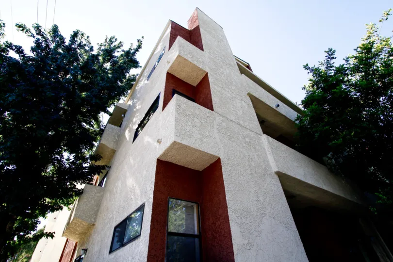 The Moorpark Rhodes building in Studio City