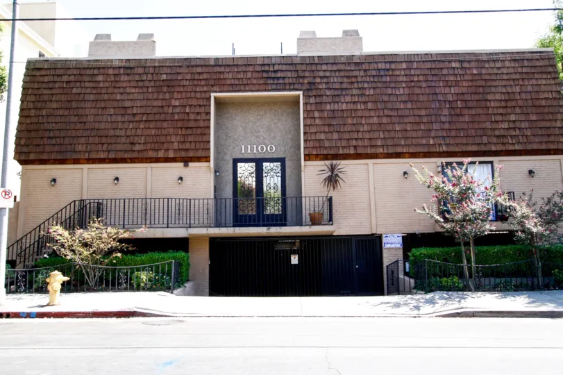 The entrance into Park Row Townhomes in Studio City