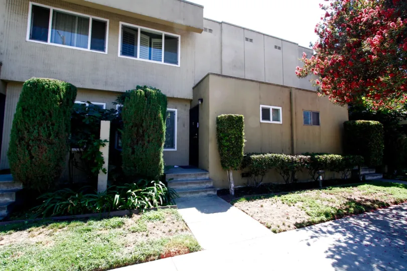 The sidewalk up to Studio City Villas