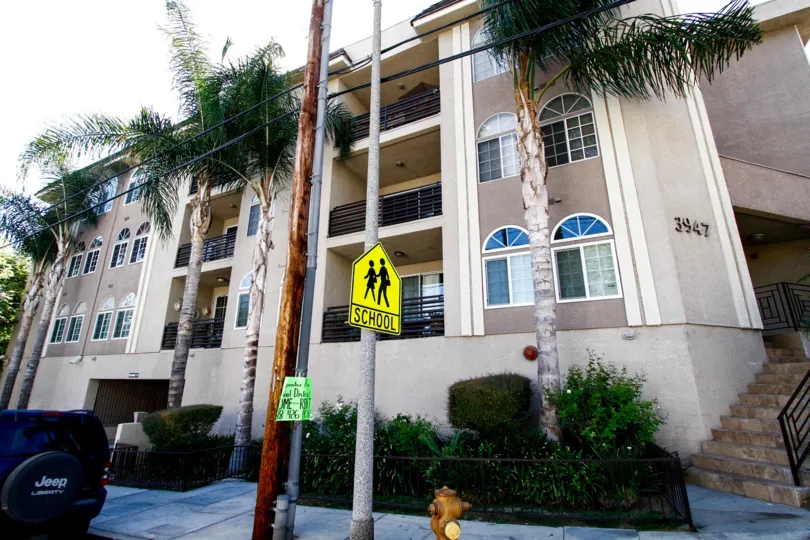 The Studio Vista Living building in Studio City