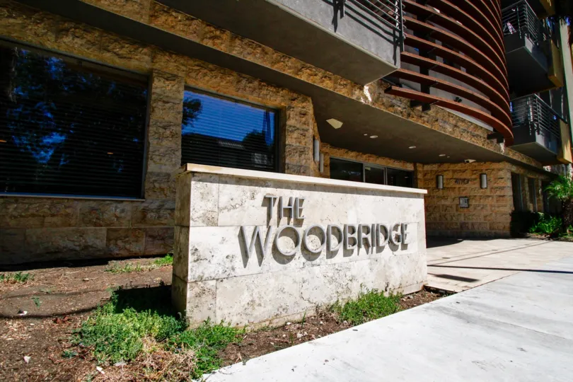 The sign into The Woodbridge
