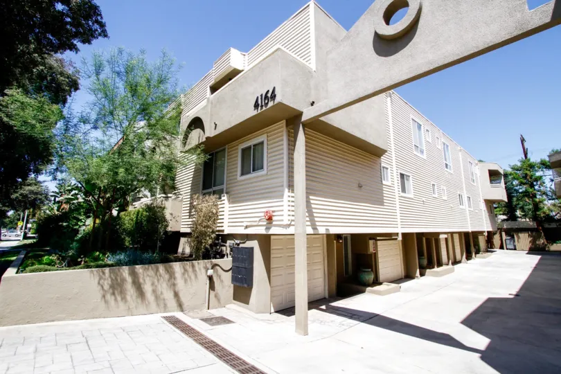 The address for Tujunga North written on the building