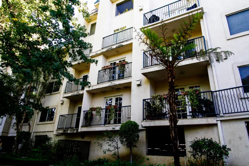 The balconies at Valleyheart West